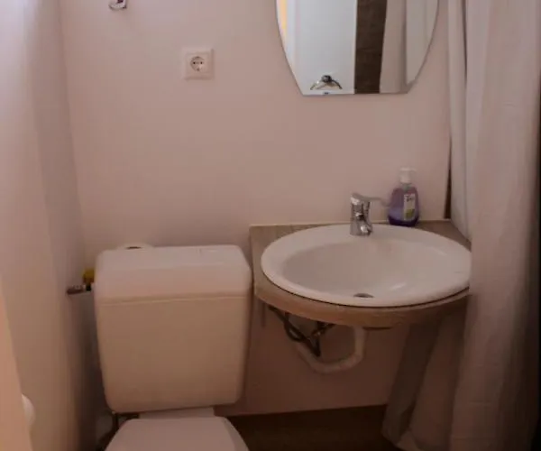 Гостевой дом Pensiunea Vreau Un Dan Костинешти