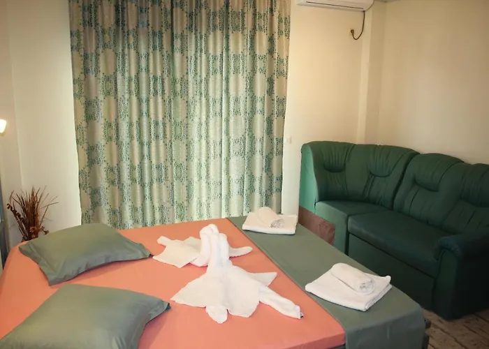 Гостевой дом Pensiunea Vreau Un Dan Костинешти