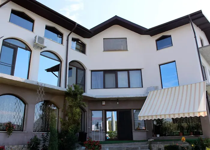 Pensiunea Vreau Un Dan Maison d'hôtes